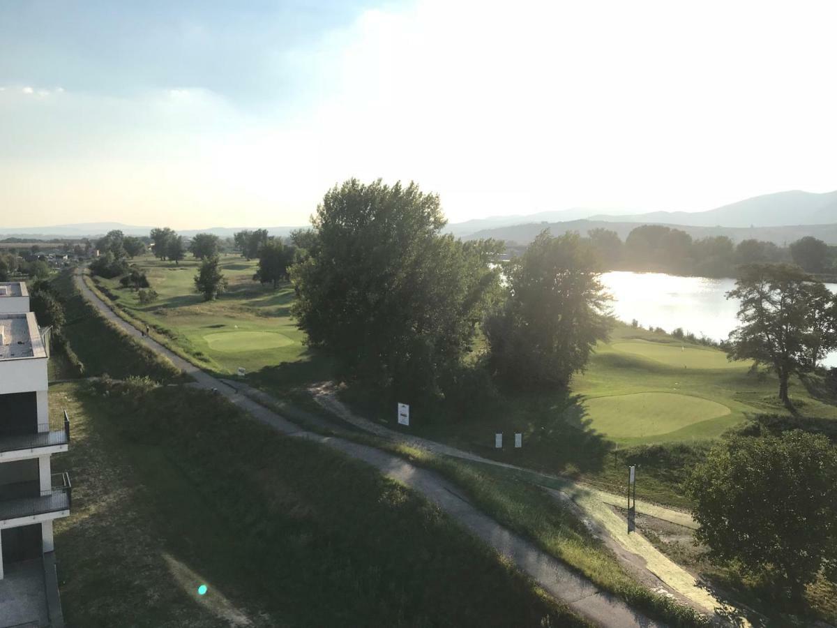 Greenbay Golf Apartments Trencin Ngoại thất bức ảnh